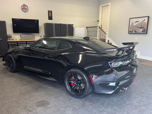 Used 2023 Chevrolet Camaro ZL1 RWD image 4