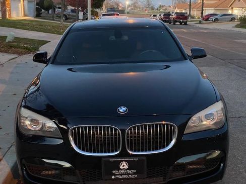 Used 2012 BMW 750Li image 1