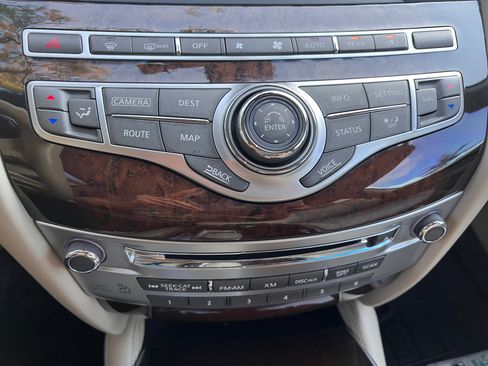 Used 2013 INFINITI JX35 FWD w/ Premium Pkg image 22