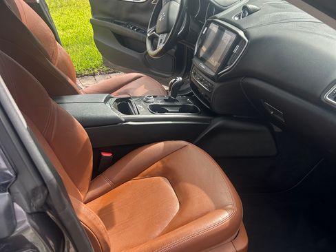 Used 2018 Maserati Ghibli RWD image 7