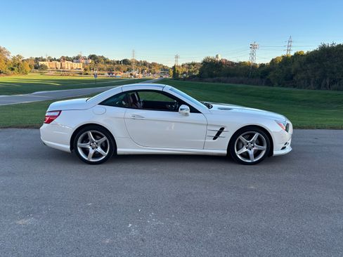 Used 2013 Mercedes-Benz SL 550 image 1