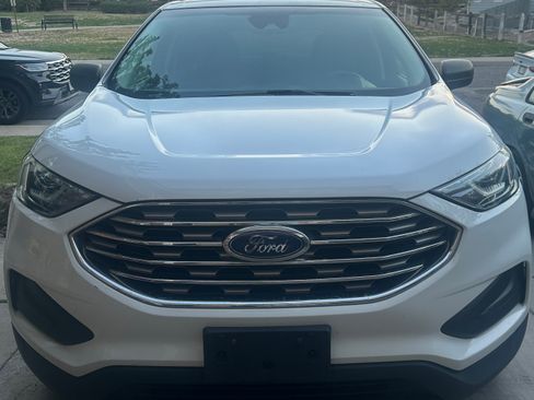 Used 2019 Ford Edge SE w/ Cargo Accessory Package AWD/4WD image 16