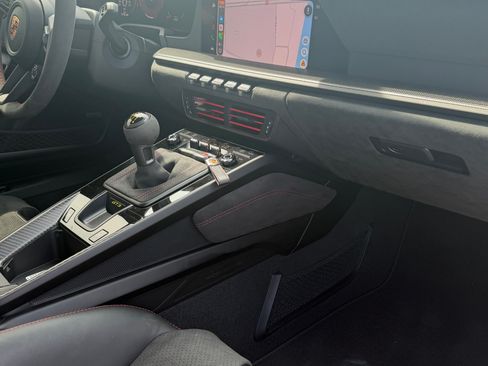 Used 2026 Porsche 911 GT3 RWD image 22
