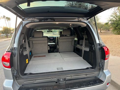 Used 2017 Toyota Sequoia Limited image 5