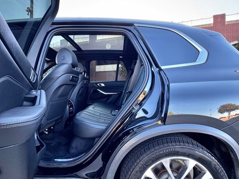 Used 2019 BMW X5 xDrive40i w/ Convenience Package image 25