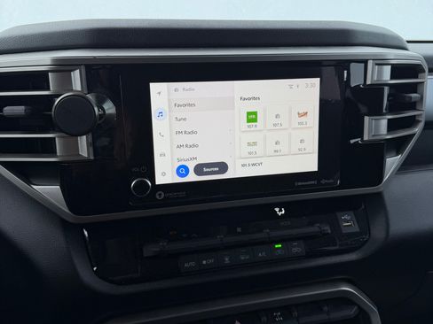 Used 2023 Toyota Tundra SR5 image 6