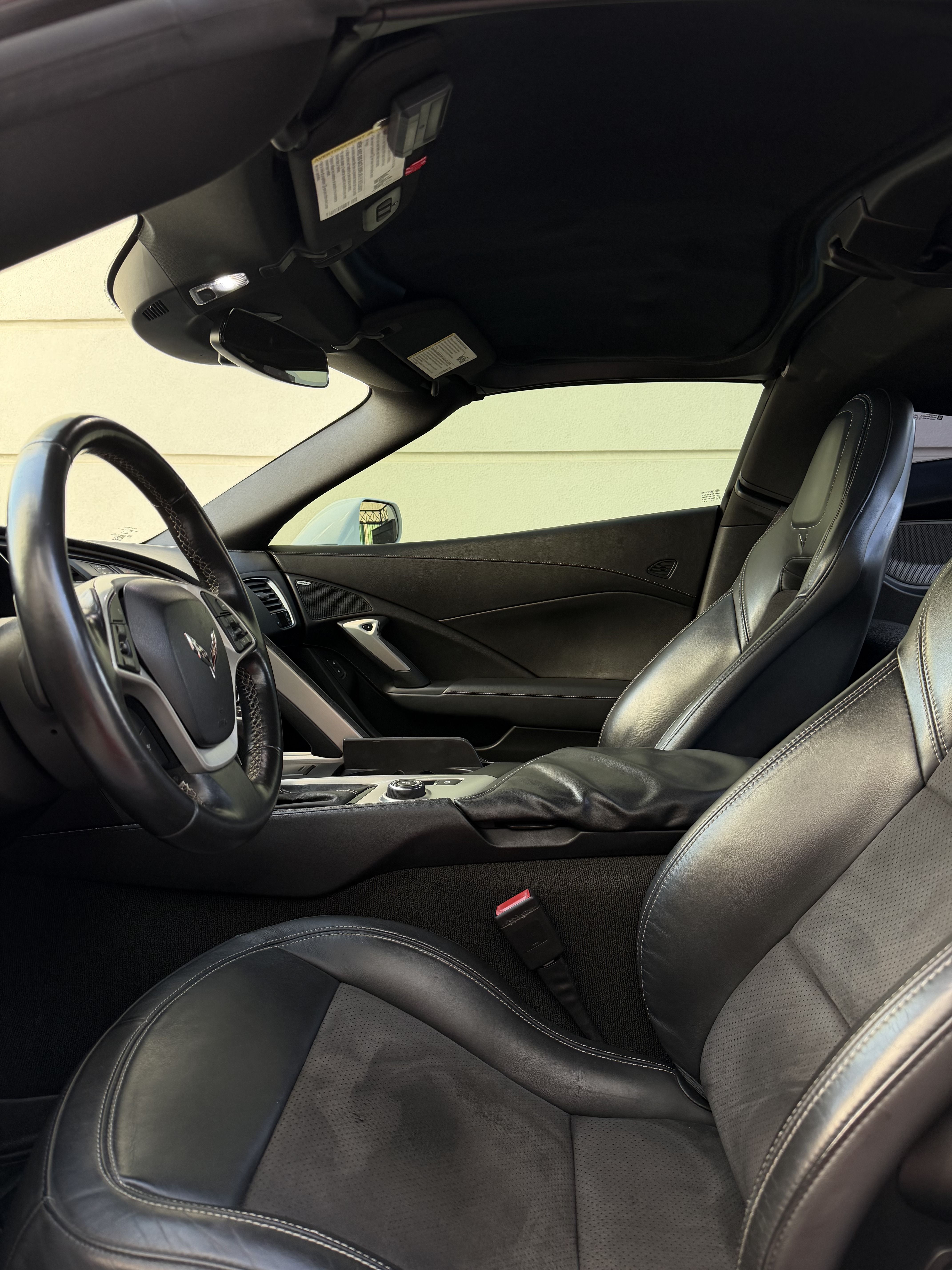 Used 2015 Chevrolet Corvette Stingray Coupe w/ 2LT Preferred Equipment Group RWD image 18