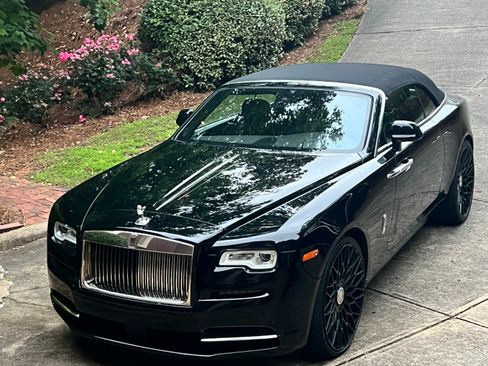 Used 2016 Rolls-Royce Dawn image 5