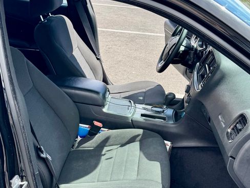 Used 2014 Dodge Charger SE image 10