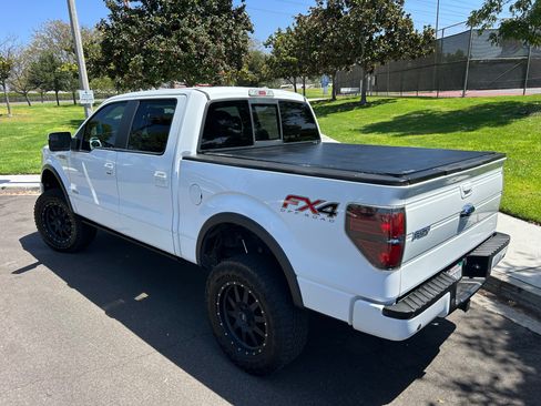 Used 2014 Ford F150 FX4 w/ Equipment Group 402A Luxury AWD/4WD image 4