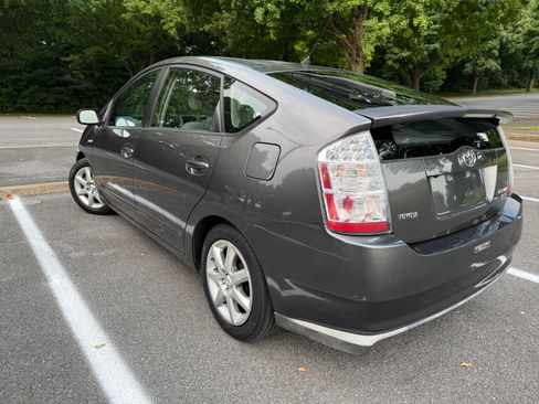 Used 2007 Toyota Prius Touring w/ Pkg 3 FWD image 5