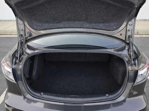 Used 2012 MAZDA MAZDA3 s Grand Touring w/ Tech Pkg image 8