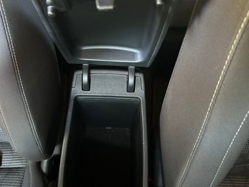 Used 2017 Kia Niro LX image 10