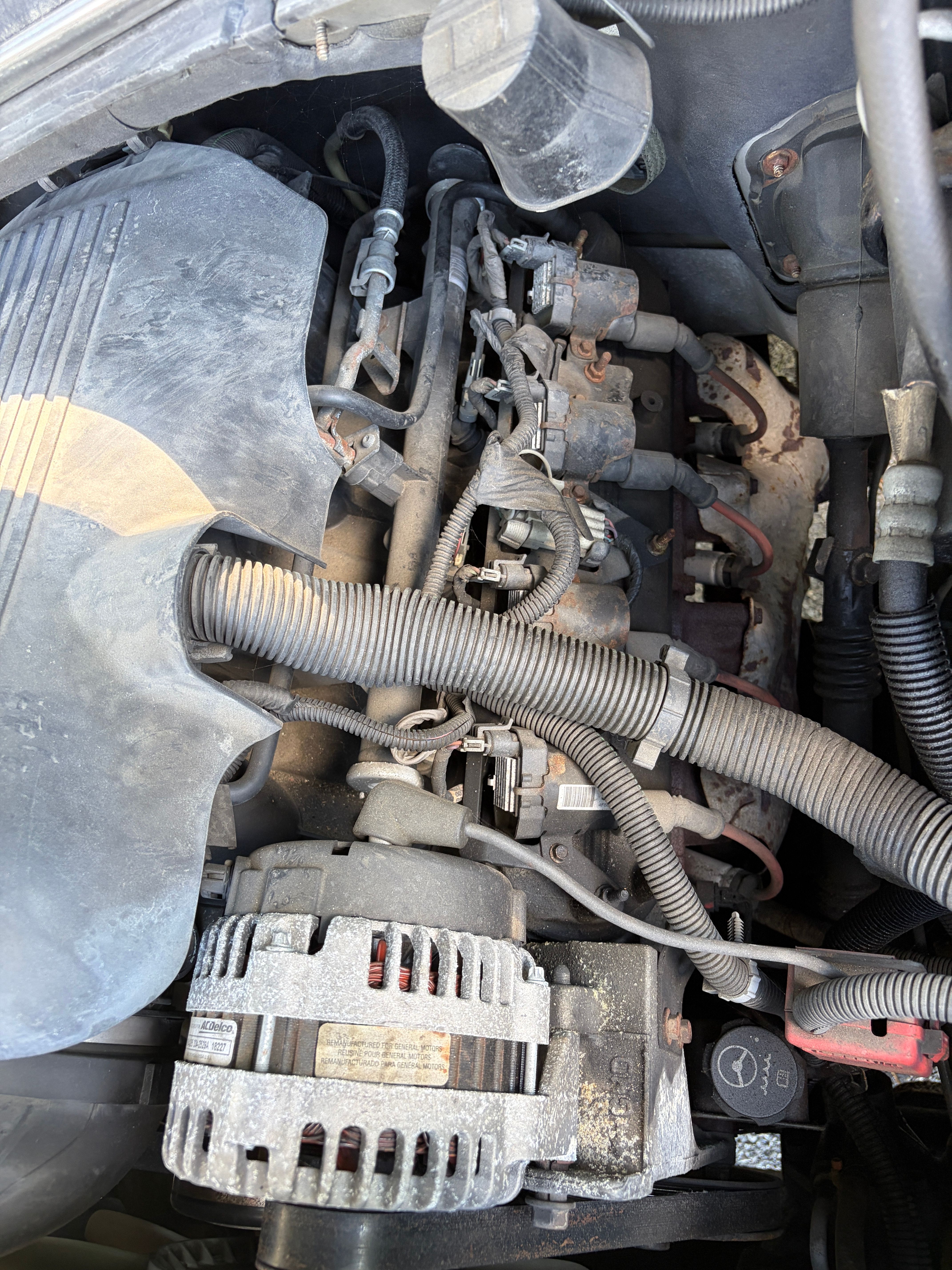 Used 2004 Chevrolet Suburban LS w/ Preferred Equipment Group AWD/4WD image 22