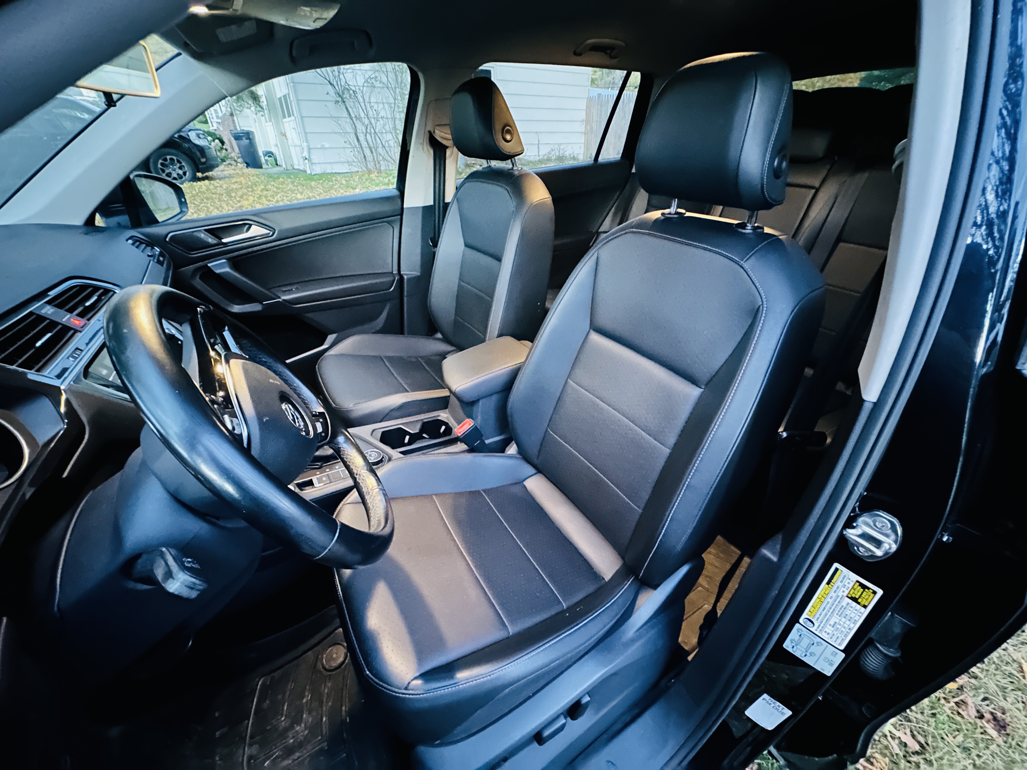 Used 2018 Volkswagen Tiguan SE AWD/4WD image 8