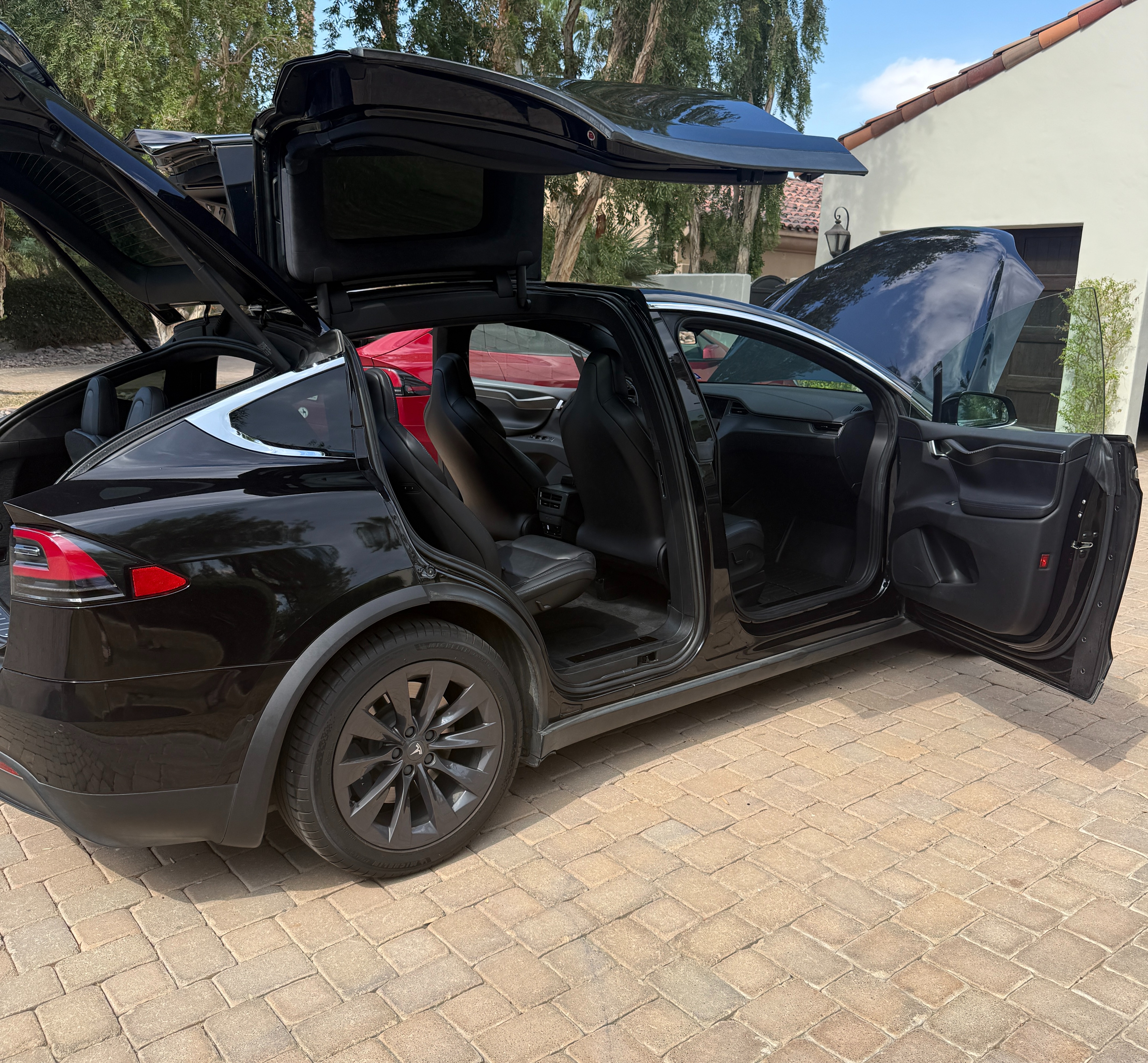Used 2018 Tesla Model X 75D AWD/4WD image 10