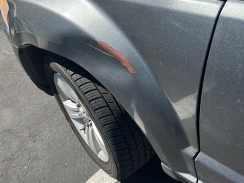 Used 2011 Dodge Caliber Mainstreet FWD image 13