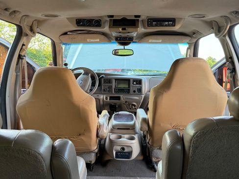 Used 2004 Ford Excursion Limited image 12