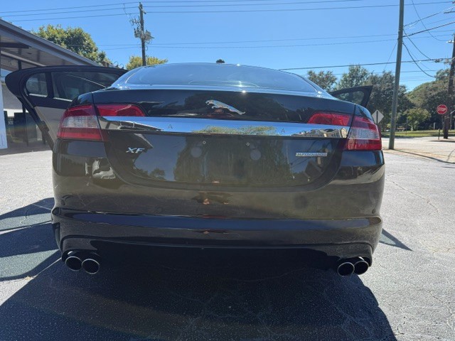 Used 2010 Jaguar XF Supercharged RWD image 5