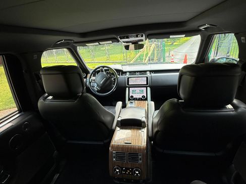 Used 2019 Land Rover Range Rover Long Wheelbase Supercharged AWD/4WD image 23