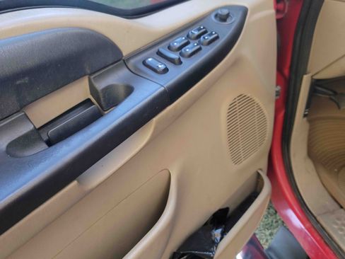 Used 2006 Ford F250 XLT RWD image 13