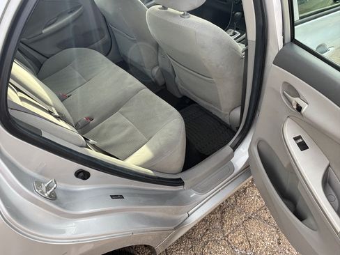 Used 2010 Toyota Corolla LE image 18