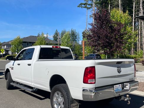 Used 2018 RAM 2500 SLT w/ Protection Group AWD/4WD image 6
