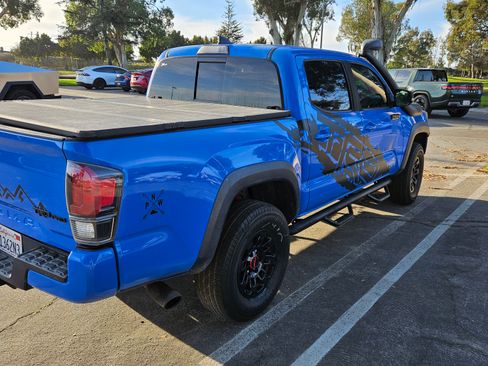 Used 2019 Toyota Tacoma TRD Pro image 2