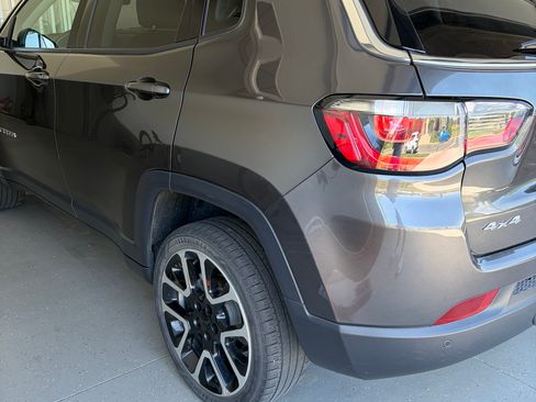 Used 2018 Jeep Compass Limited w/ Navigation Group AWD/4WD image 5