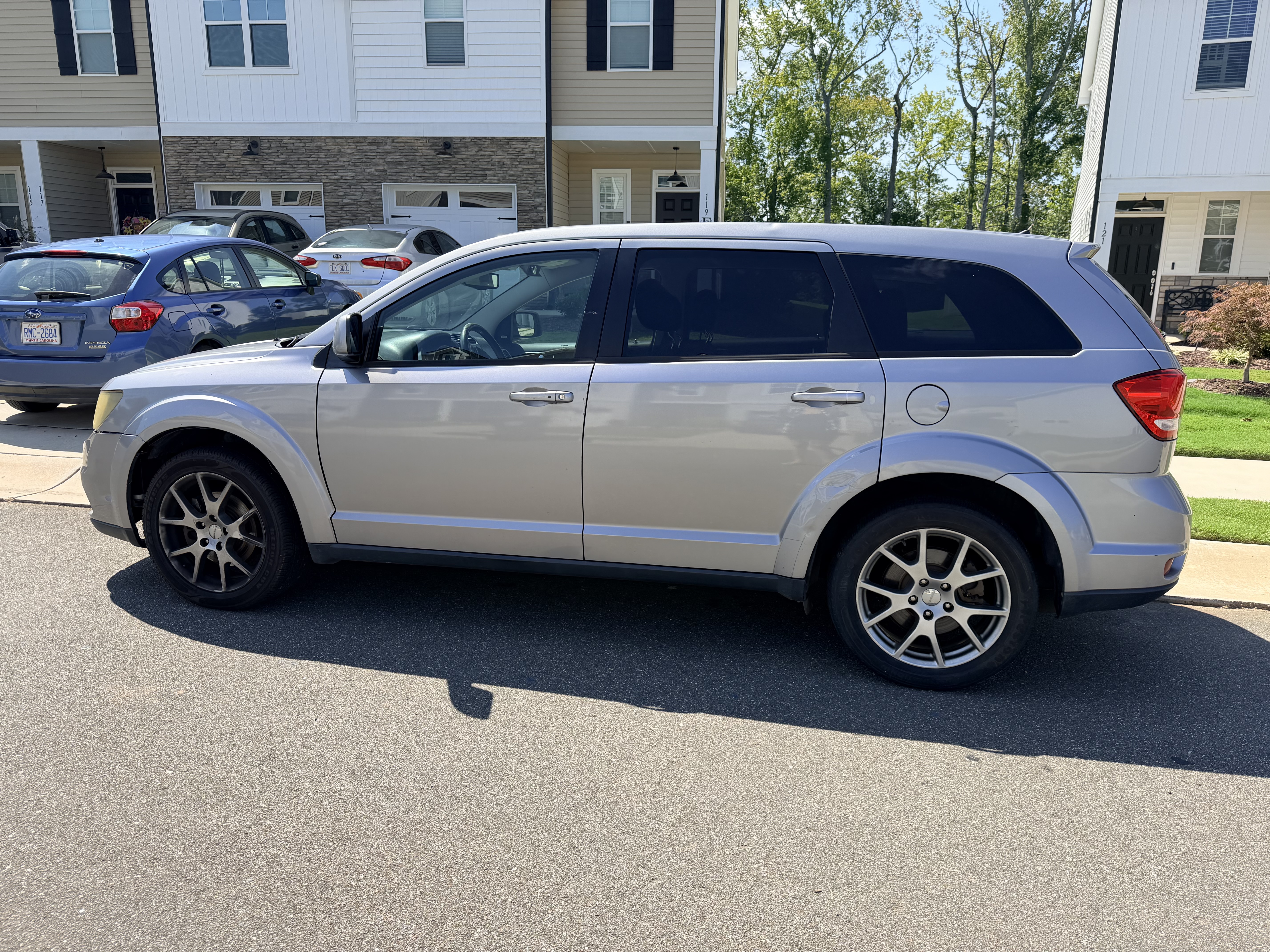 Used 2016 Dodge Journey R/T FWD image 4