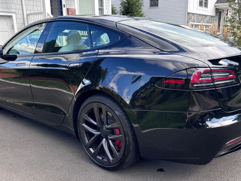 Used 2023 Tesla Model S Plaid AWD/4WD image 9