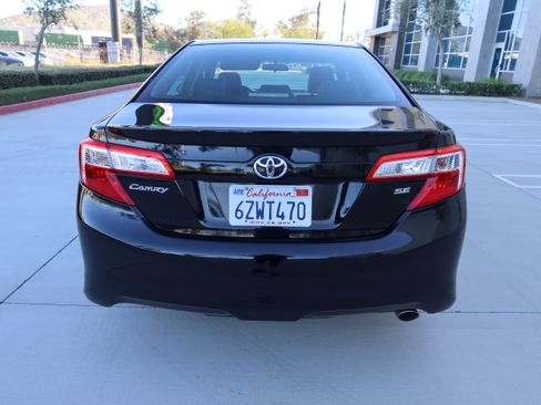 Used 2013 Toyota Camry SE image 6