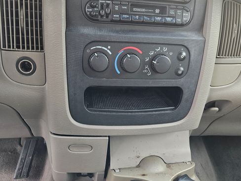 Used 2003 Dodge Ram 1500 Truck SLT image 8