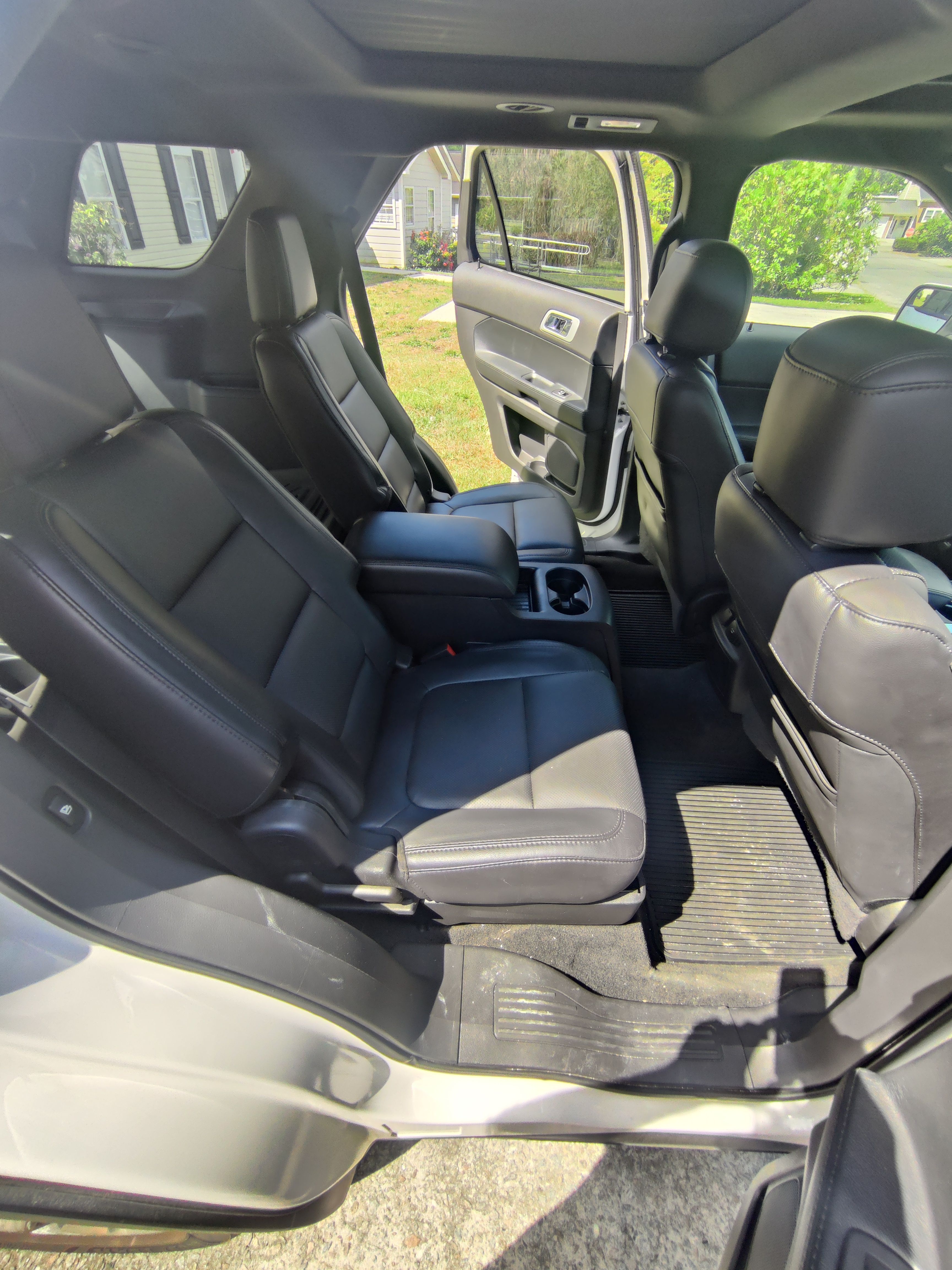 Used 2015 Ford Explorer Limited w/ Equipment Group 301A AWD/4WD image 10