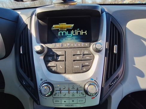 Used 2016 Chevrolet Equinox LT w/ Convenience Package image 11