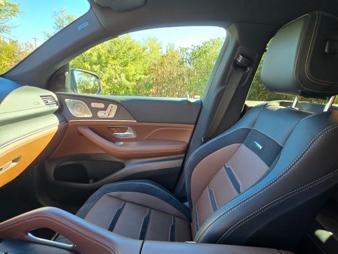 Used 2024 Mercedes-Benz GLE 53 AMG 4MATIC Coupe image 15