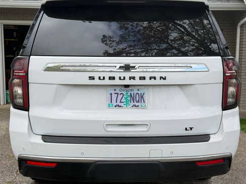 Used 2021 Chevrolet Suburban LT w/ Rear Media and Nav Package image 4