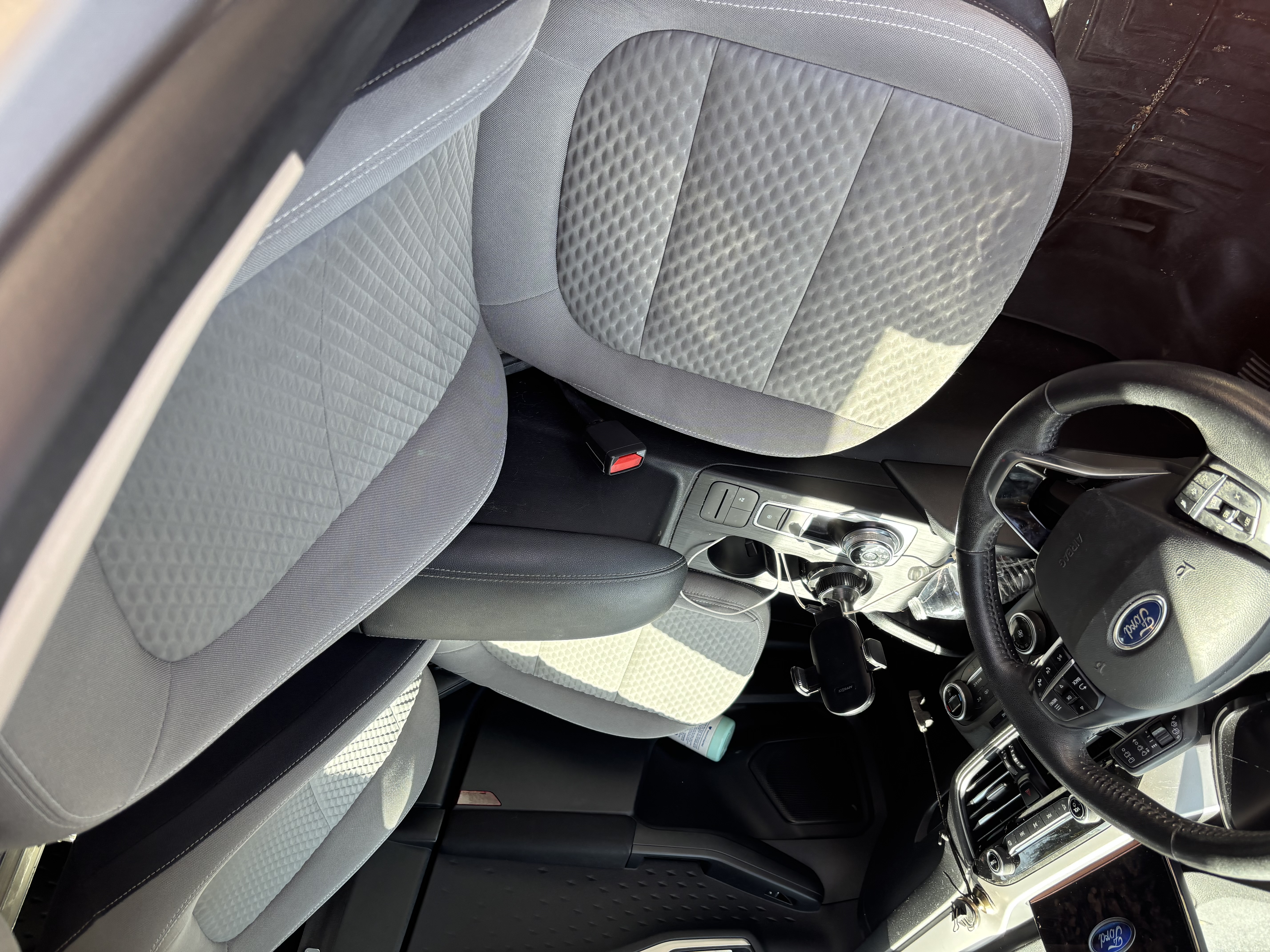 Used 2020 Ford Escape SE Sport AWD/4WD image 4