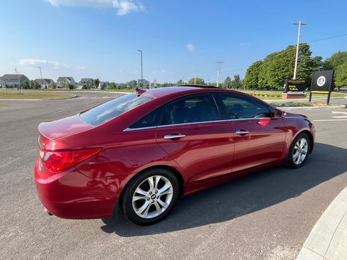 Used 2011 Hyundai Sonata Limited w/ Navigation Pkg 5 FWD image 1
