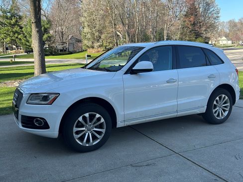 Used 2017 Audi Q5 2.0T Premium AWD/4WD image 1