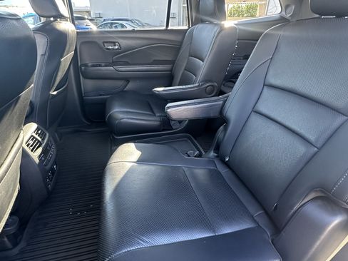 Used 2017 Honda Pilot Elite image 5