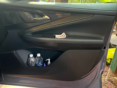 Used 2025 Chevrolet Blazer EV LT image 23