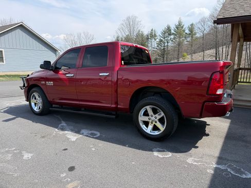 Used 2014 RAM 1500 Express image 5