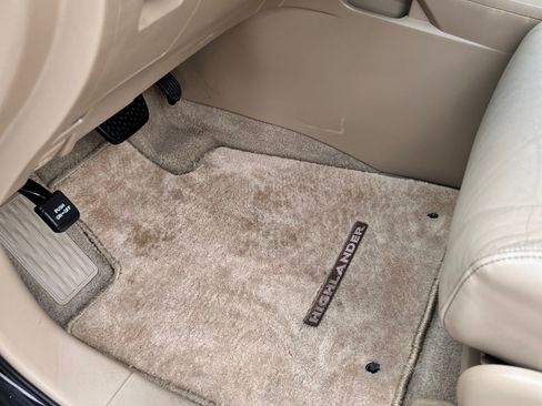 Used 2009 Toyota Highlander Limited image 18