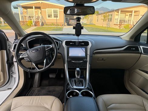 Used 2013 Ford Fusion SE image 8