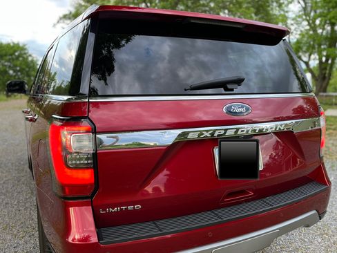 Used 2019 Ford Expedition Limited image 3