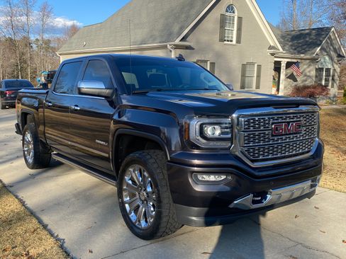 Used 2016 GMC Sierra 1500 Denali w/ Denali Ultimate Package image 4