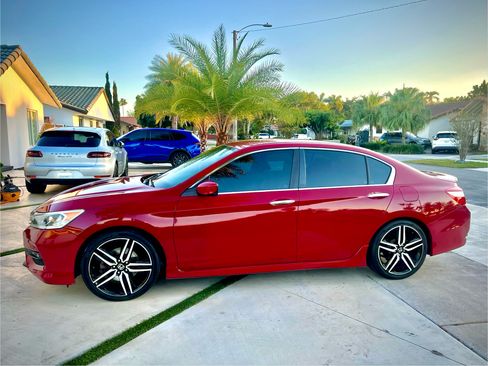 Used 2017 Honda Accord Sport Special Edition image 2