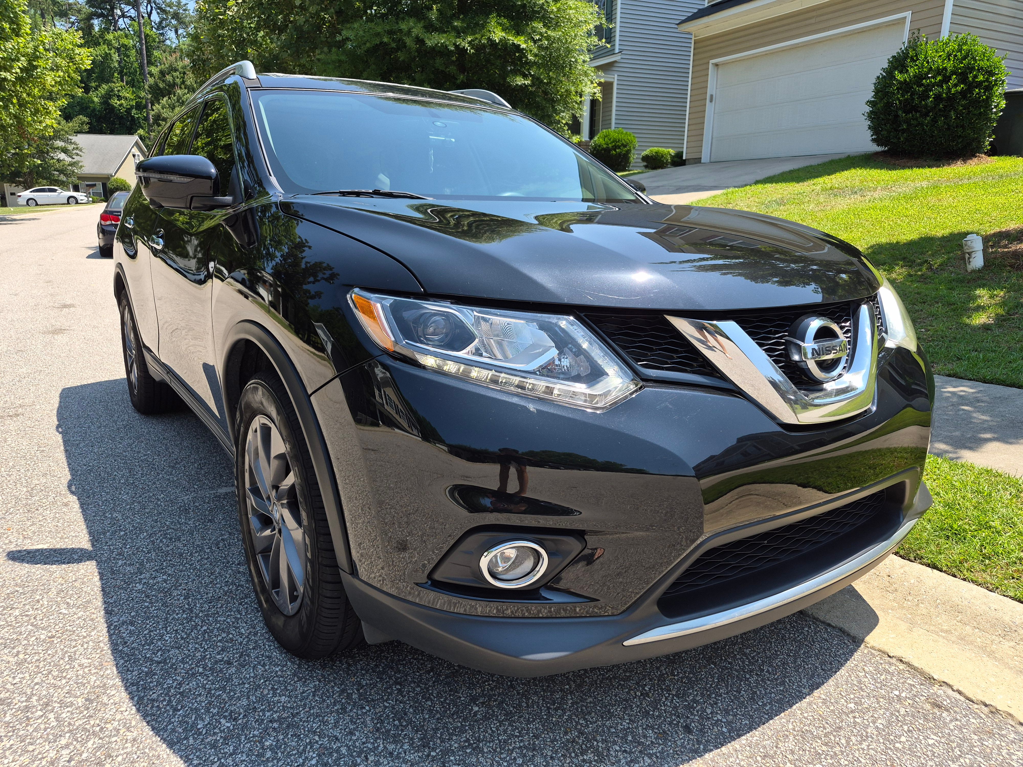 Used 2016 Nissan Rogue SL w/ SL Premium Package FWD image 5