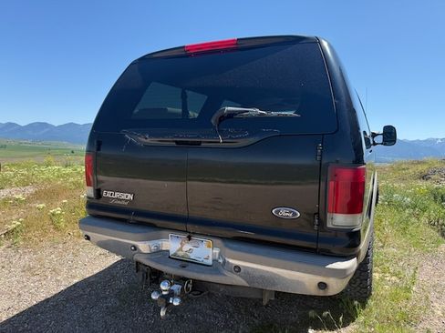 Used 2002 Ford Excursion Limited AWD/4WD image 2